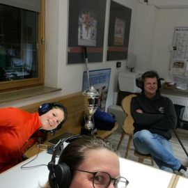 Podcast Bisslhockey mit Ka, Julia Zorn und Michael Lehmann